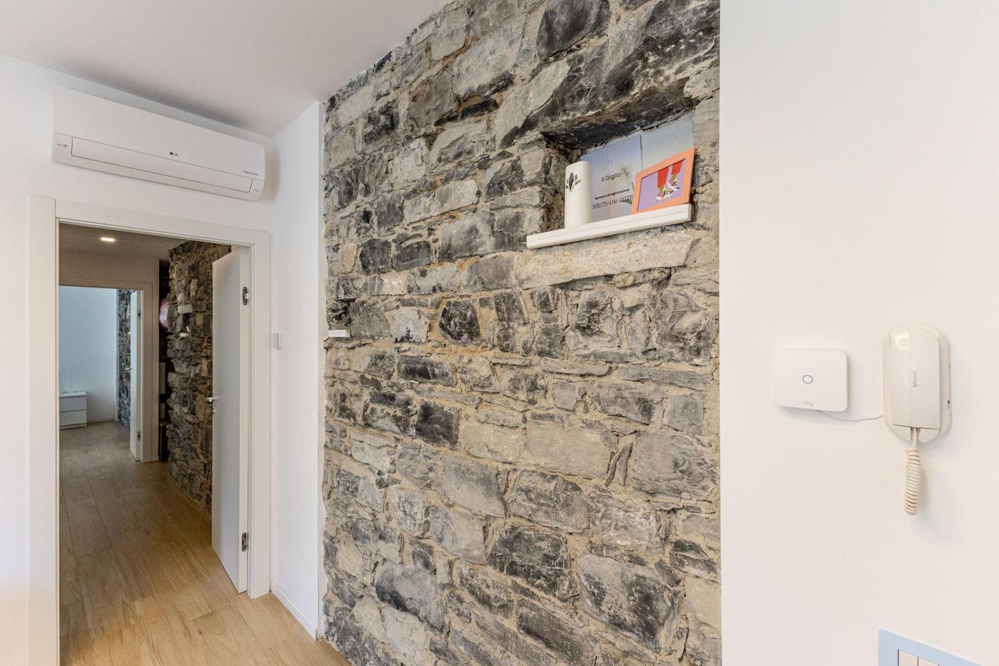 Il Giglio - Free Parking Apartment Como Bagian luar foto