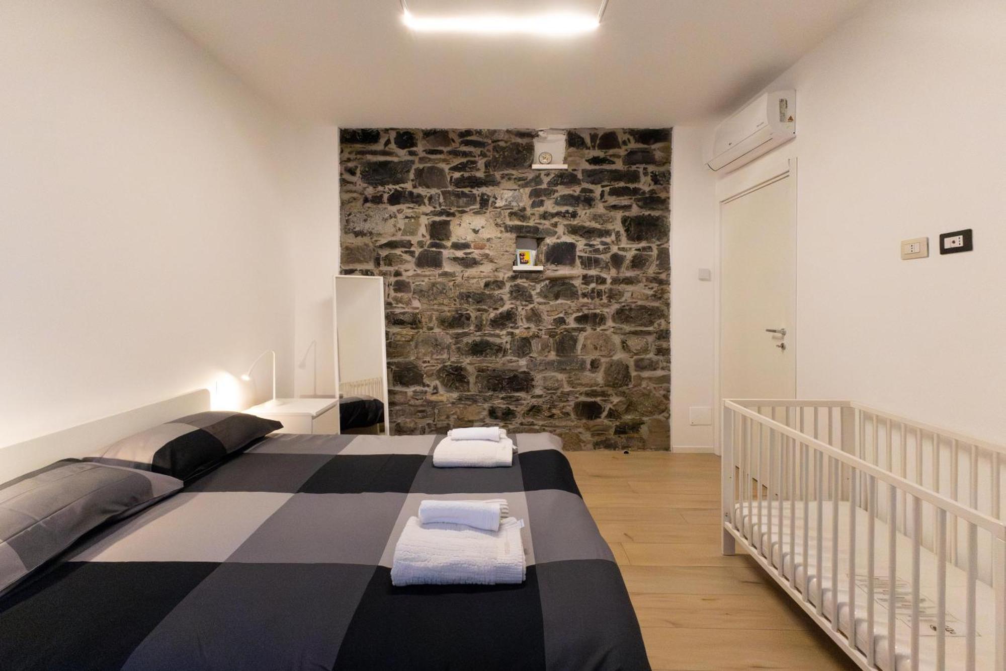 Il Giglio - Free Parking Apartment Como Bagian luar foto
